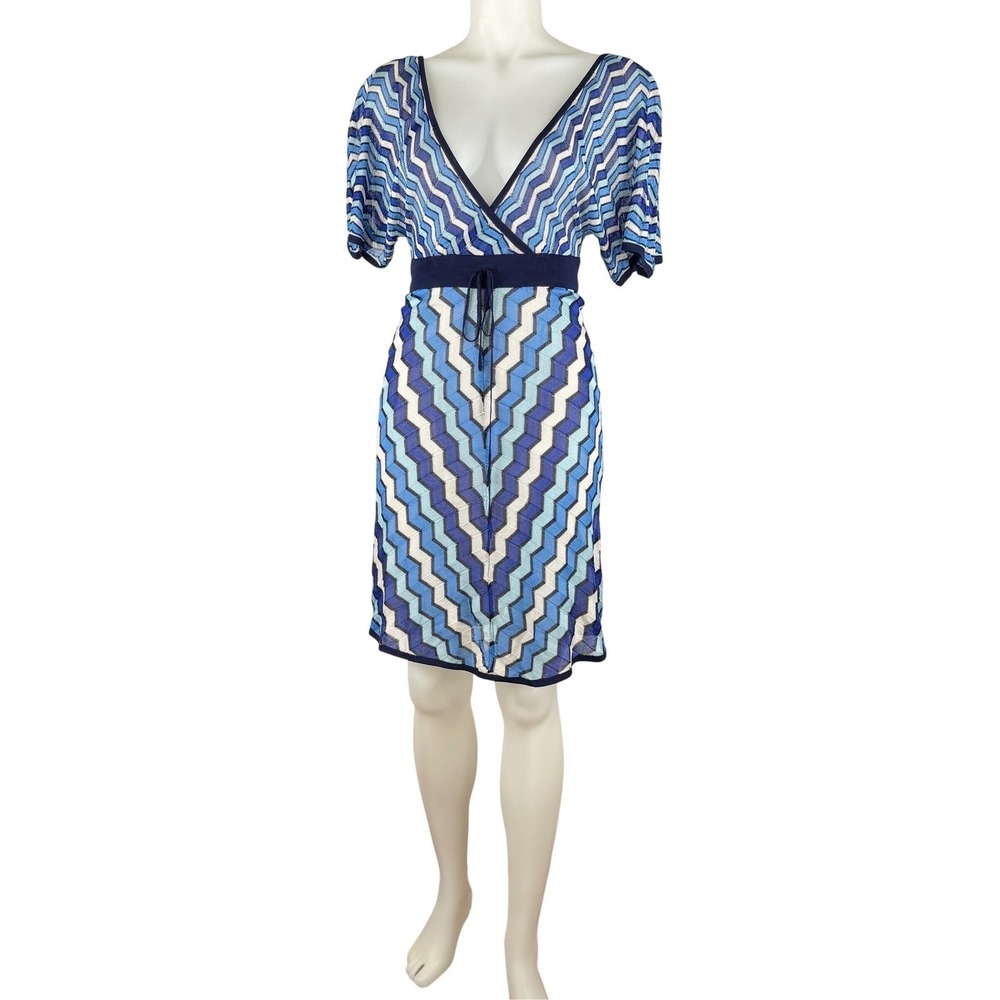 Bebe Blue Chevron Zigzag Knit Wrap V-Neck Short Sleeve Dress XS Rayon